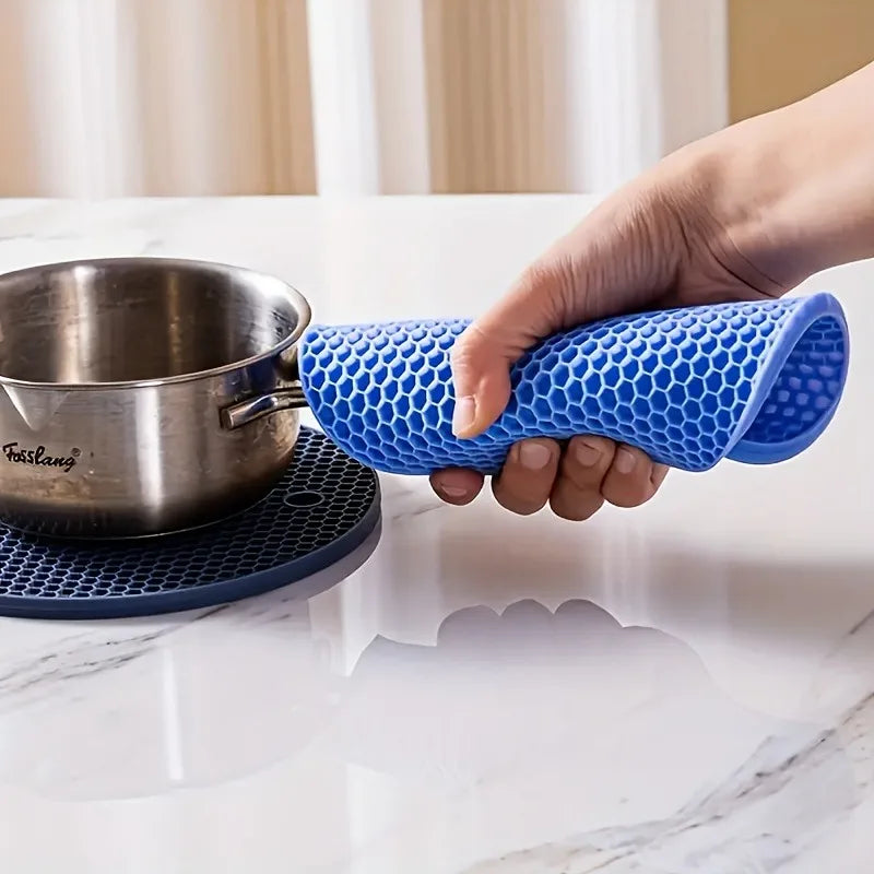 Silicone Hot Pads  - Heat Resistant Table Mats for Pots, Pans, Cups, Bowls, Non-Slip Kitchen Trivets, Dishwasher Safe .