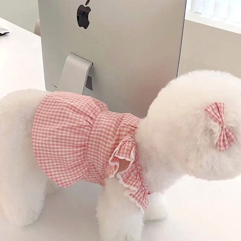 Spring/summer new pet dog dress pink plaid and lace. Suitable for both dogs and cats and will definitely place them on Any Best Dressed List. Multiple Sizes.