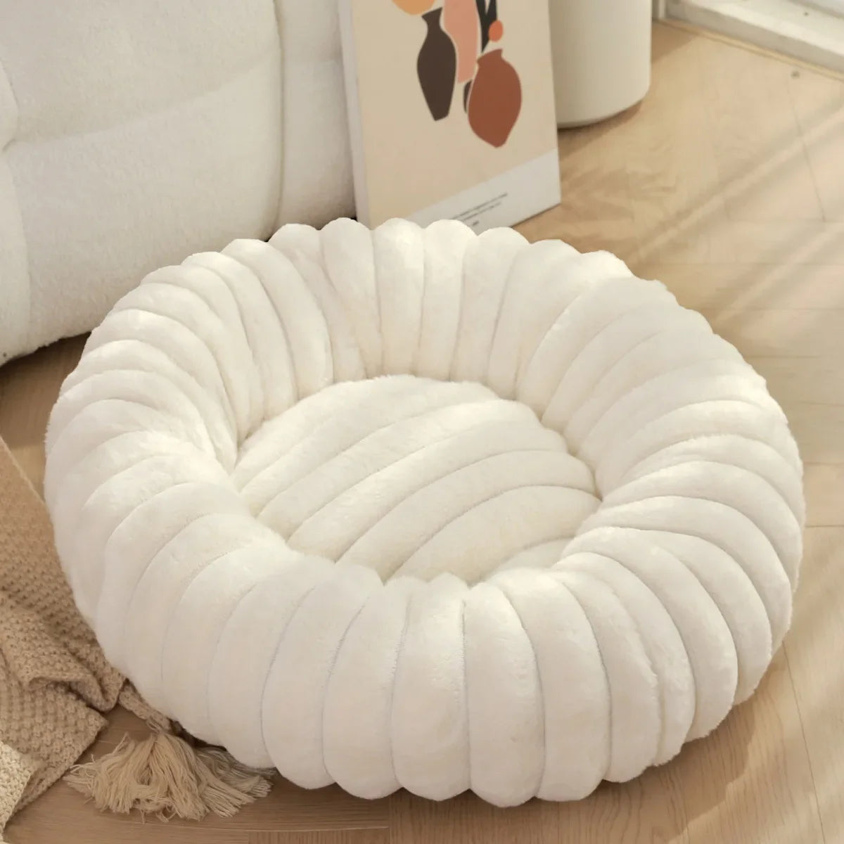 40-70cm Round Cozy Pet Bed for Dogs and Cats. Multiple Sizes and Colors.