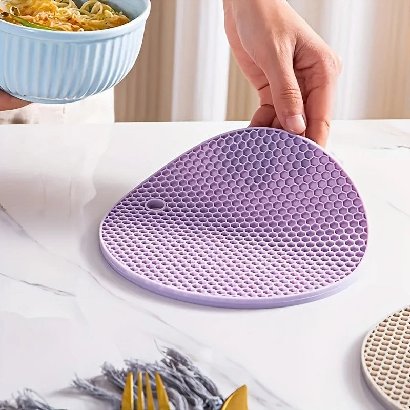 Silicone Hot Pads  - Heat Resistant Table Mats for Pots, Pans, Cups, Bowls, Non-Slip Kitchen Trivets, Dishwasher Safe .